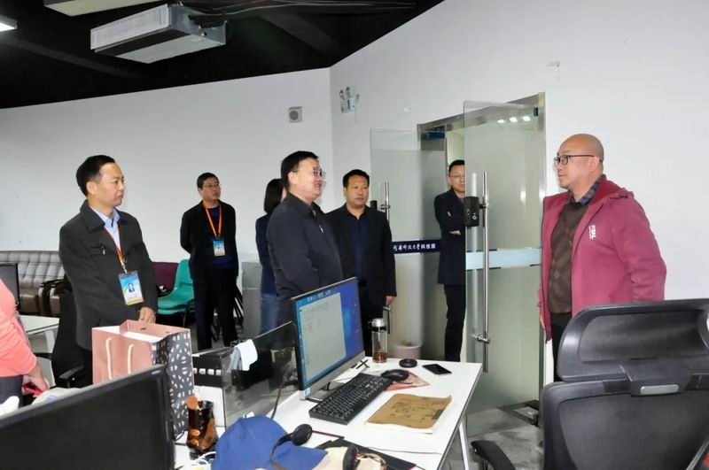 1641458200485212.jpg 640.webp (2).jpg